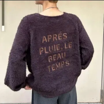 ROSIEE 백 자수 로고 샤기 니트