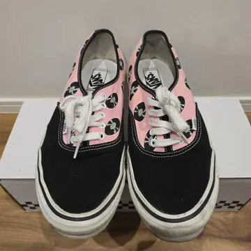 Vans 도트 무늬 로우컷 스니커즈
