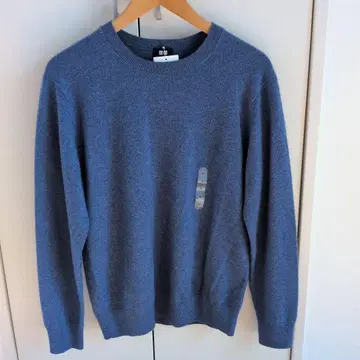 유니클로 미사용 새상품 캐시미어 100% 크루넥 스웨터 블루 M