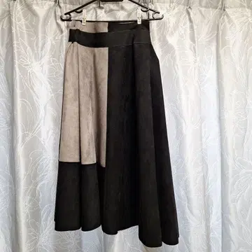 플레어 스커트 블랙 그레이 바이컬러