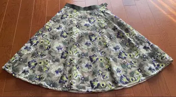 스트로베리 필드 스커트 꽃무늬