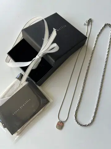cross Jewellia 미사용 새상품 실버 목걸이