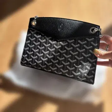 금일 한정 블랙 숄더백