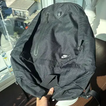 Nike 블랙 백팩