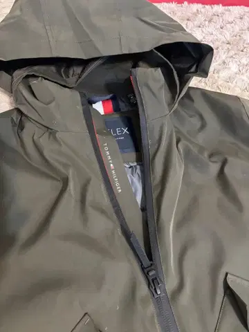 [새상품급] 타미힐피거 TH FLEX 패딩 자켓 / 카키 M