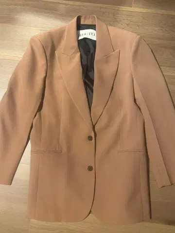 가격 인하 한국 인기 브랜드 [ RECTO ] 자켓