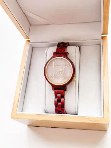 Noz 손목시계 라벤더 자수정 36mm 쿼츠 모델 퍼플 하트