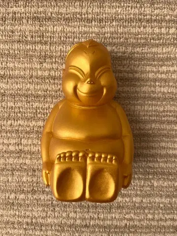 골드 빌리켄과 돼지 피규어 세트