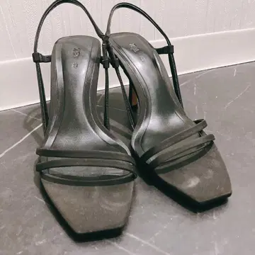 ZARA 블랙 샌들 36