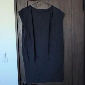 Julier 다크 네이비 V넥 튜닉