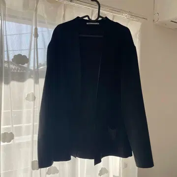 ZARA 블랙 가디건 M 사이즈