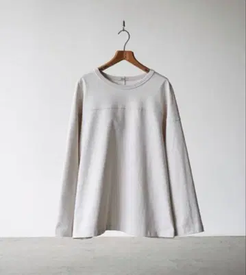 COTTON FOOTBALL L/S TEE shiun S 사이즈