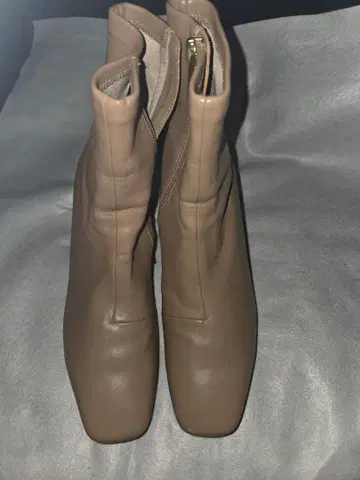 베이지 사이드 고어 부츠 하이힐