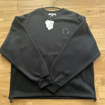 Anchor Smith 서클 로고 자수 드로 코드 오버 사이즈 맨투맨