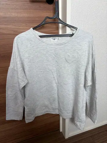 하트마켓 긴팔 트레이닝복 하트 마크 포함