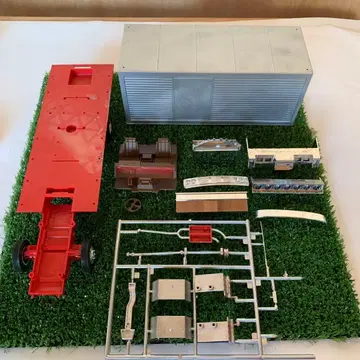 아오시마 1/32 데코토라 4t 부품