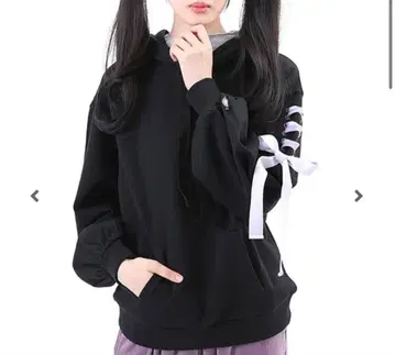 트위스테 SuperGroupies 콜라보 옥타비넬 기숙사 모델 후드티