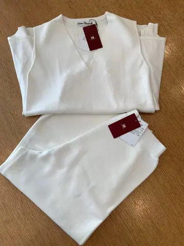 어반 리서치 니트 셋업 슬리브리스 팬츠 새상품급 택 포함