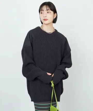 프릭스스토어 M.M.W 명령어 스웨터