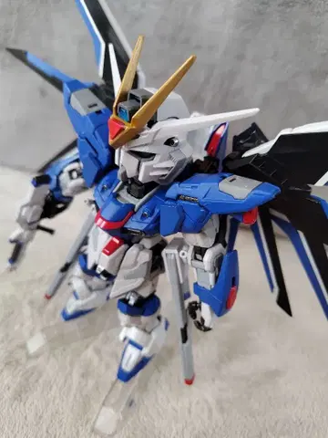 MGSD 라이징 프리덤 건담 믹싱