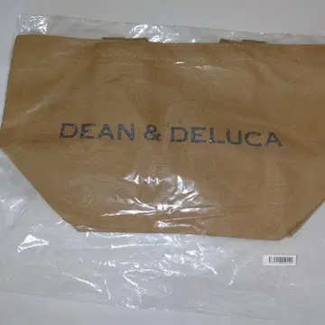 새상품 딘앤델루카 차리티 토트 2025 S 사이즈 카페오레