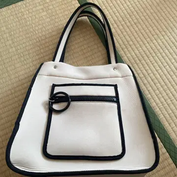 갈랑테 WETLINE 아이보리 토트백 프론트 포켓 부착