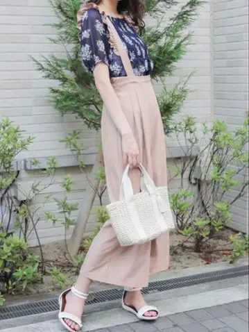 새상품 clear 프릴 서스펜더 와이드 팬츠 베이지 클리어