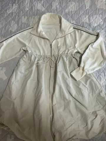 트랙 도킹 벌룬 원피스 숏