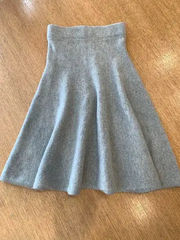 FRAY I.D 그레이 플레어 스커트 니트