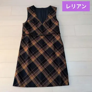 레리안 네이비와 브라운의 체크 무늬 울 원피스