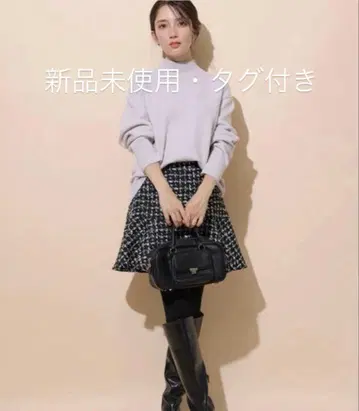 새상품 앱와이어 페플럼 미니 스커트