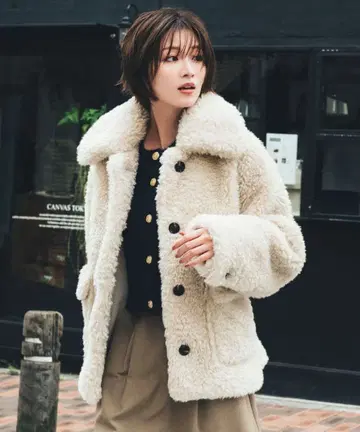 코코딜 택 포함 새상품 퍼 보아 블루종 아이보리