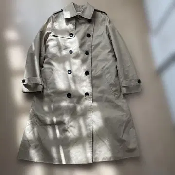 베이지 더블 브레스트 트렌치코트 0