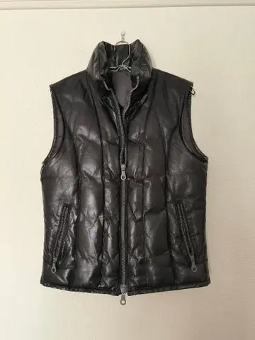 블랙 다운 베스트