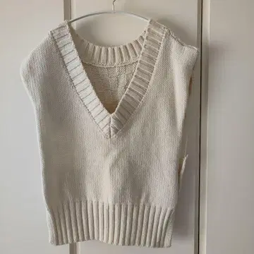 MAISON SPECIAL 2way 아이보리 V넥 니트 베스트