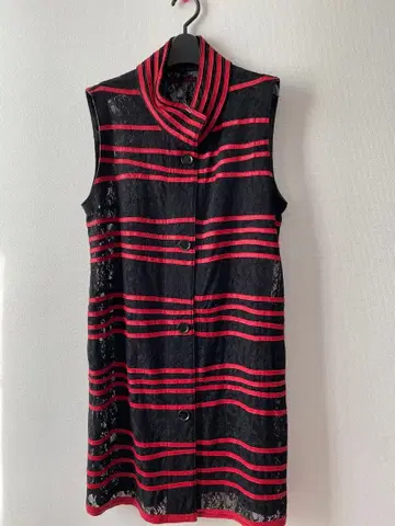 리버서블 슬리브리스 튜닉 M 블랙 레드 스트라이프