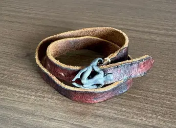 LED RECHWE 70's 가죽 팔찌 이스트 웨스트 가죽