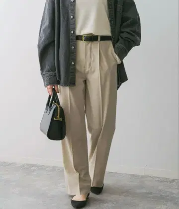 워셔블 턱 팬츠