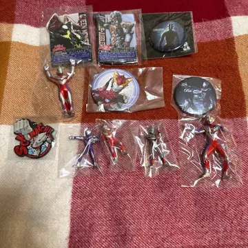 울트라맨 굿즈 묶음 판매