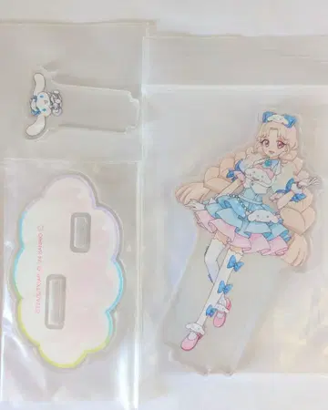 비밀의 아이프리 아크릴 스탠드 산리오 콜라보 시나모롤 니카이도 타마키