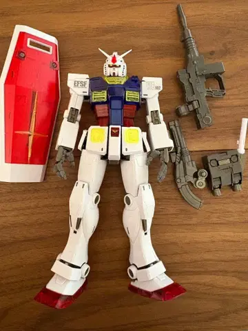 A상 MG 1/100 RX-78-02 건담 조립 완료