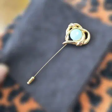 반도르 아오야마 핀 브로치