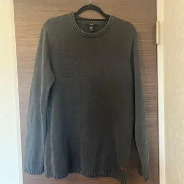 Volcom 그레이 스컬 자수 니트 M