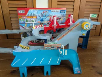 토미카 코스가 늘어나는! 2WAY 활기찬 고속도로