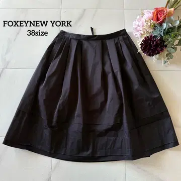 FOXEY NEW YORK 38사이즈 다크 네이비 플레어 스커트 플리츠