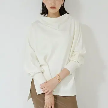 [ 새상품 ] GALLARDAGALANTE 보틀넥 분또 풀오버