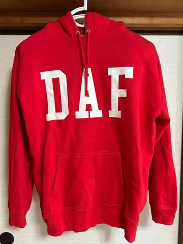 DAF 로고 레드 후드티 XL