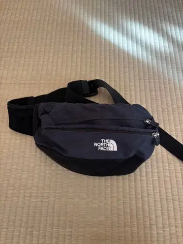 THE NORTH FACE 바디백 네이비