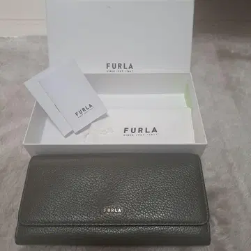 FURLA 카키 장지갑