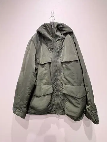 새상품급 XL 유니클로 화이트 마운티니어링 하이브리드 다운 후드티